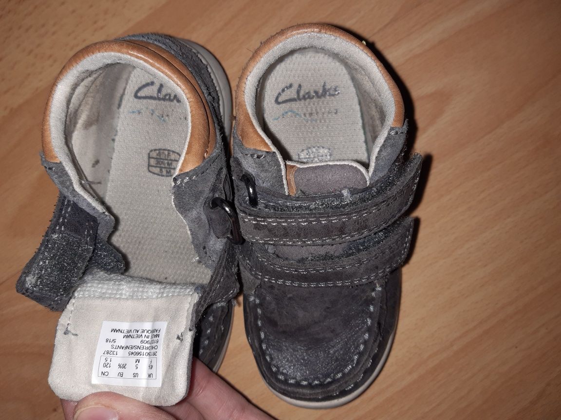 Skórzane buty Clarks rozm 20,5 stan bardzo dobry