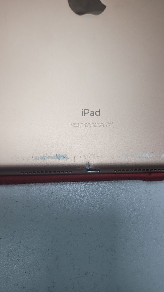 Продам Ipad 2020 128 gb (8-поколения) lte