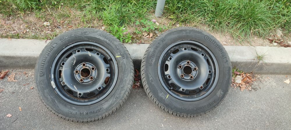Шины с дисками 165/70/14 5*100 Continental 2 шт всесезонные