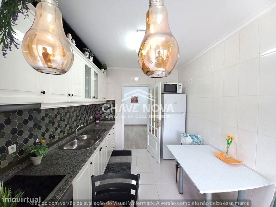 PS - Apartamento T1 + 1 c/ varanda e garagem - V. N. de Gaia