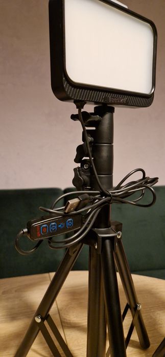 Zestaw studyjny, statywy, LED