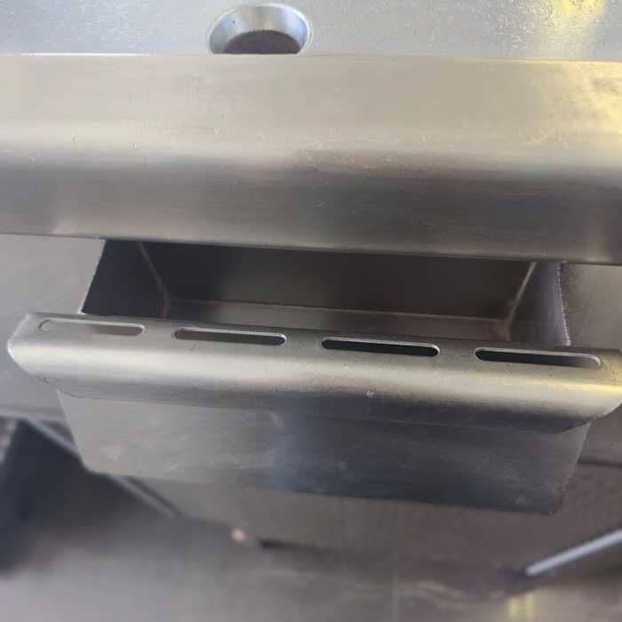 Fry-top elétrico de bancada com chapa lisa Alpeninox (800x720x350mm)