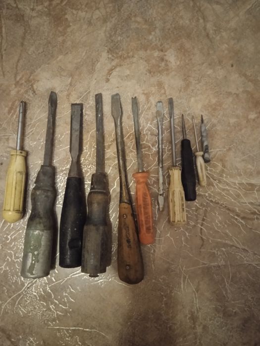 Отвёртки  времён СССР  + стомеска ( за все)