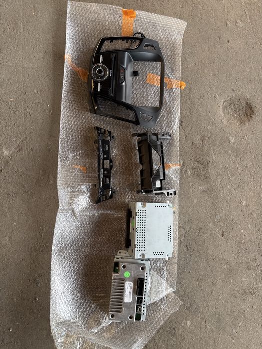 Ford Focus 3 Sync 2 повний комплект з рамкою.