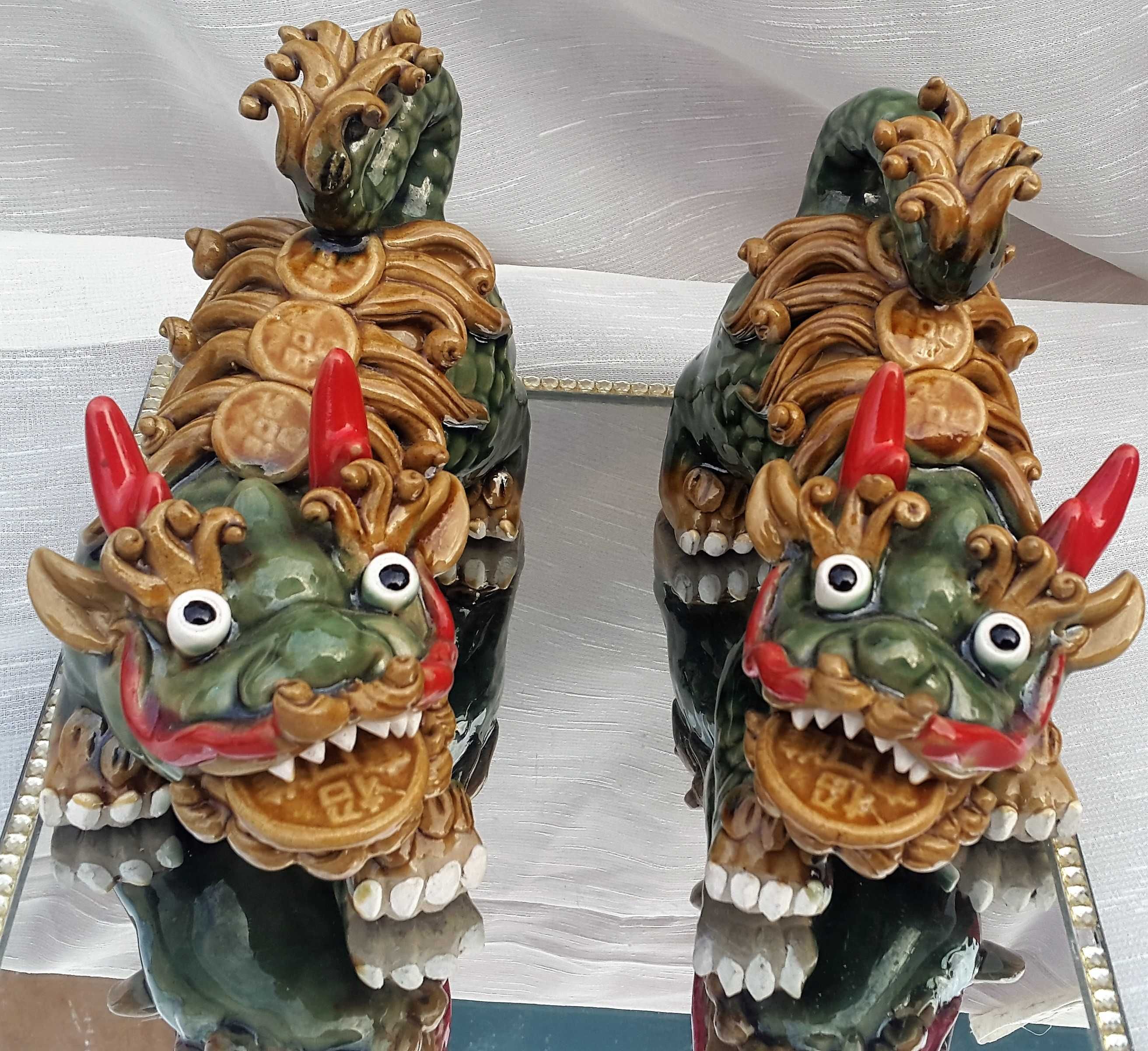 Dragões Macau em terracota vidrada 17cm comprimento