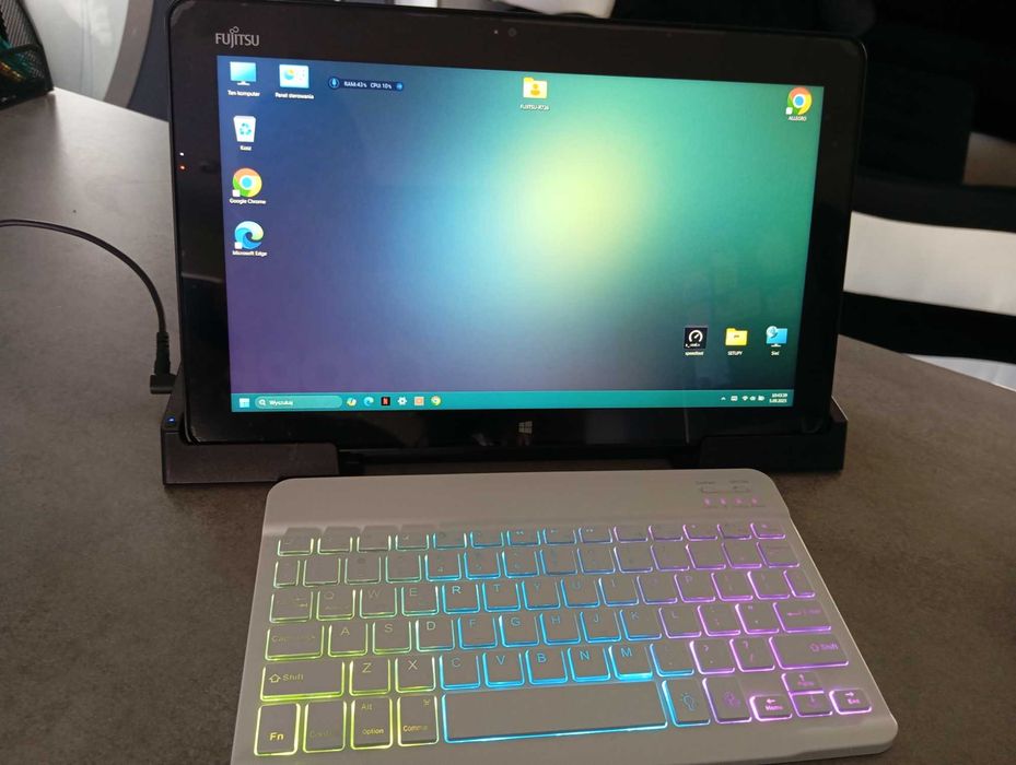 Tablet Fujitsu Stylistic R726  SIM  8GB RAM 256GB SSD M2 i5