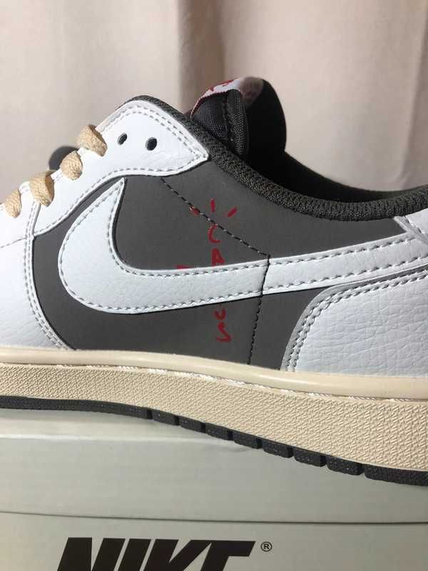 Jordan 1 Retro Low OG SP Travis Scott Reverse Mocha R.39