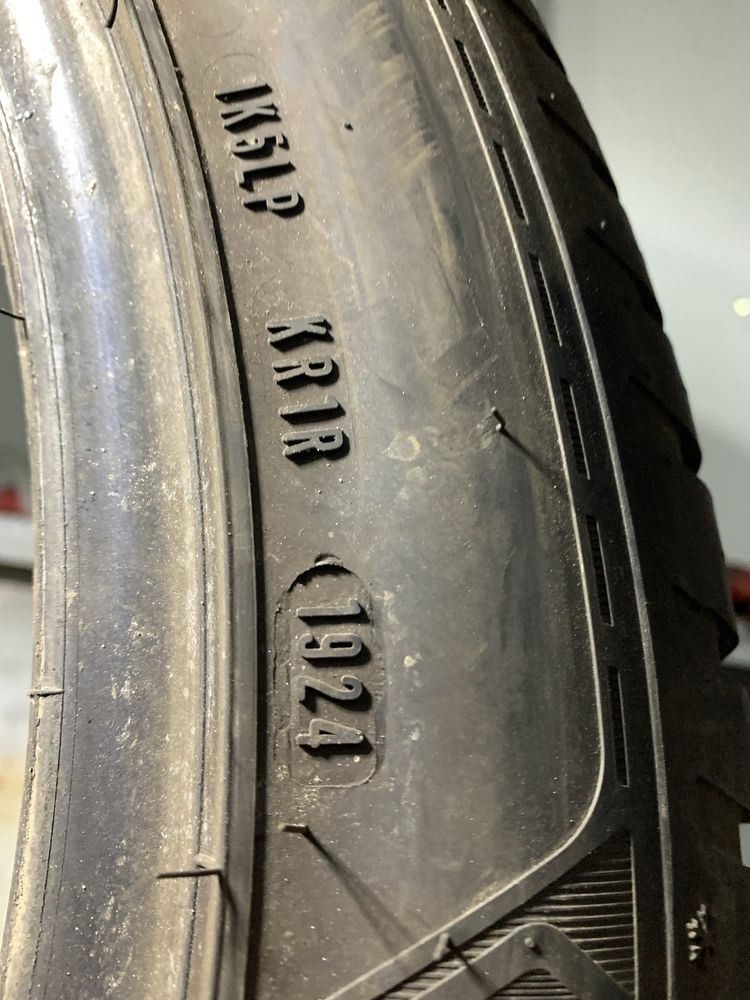 Різноширокий комплект  315/35R20 ; 275/40R20 Goodyear Vector 4S Gen3