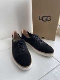 Взуття бренду UGG