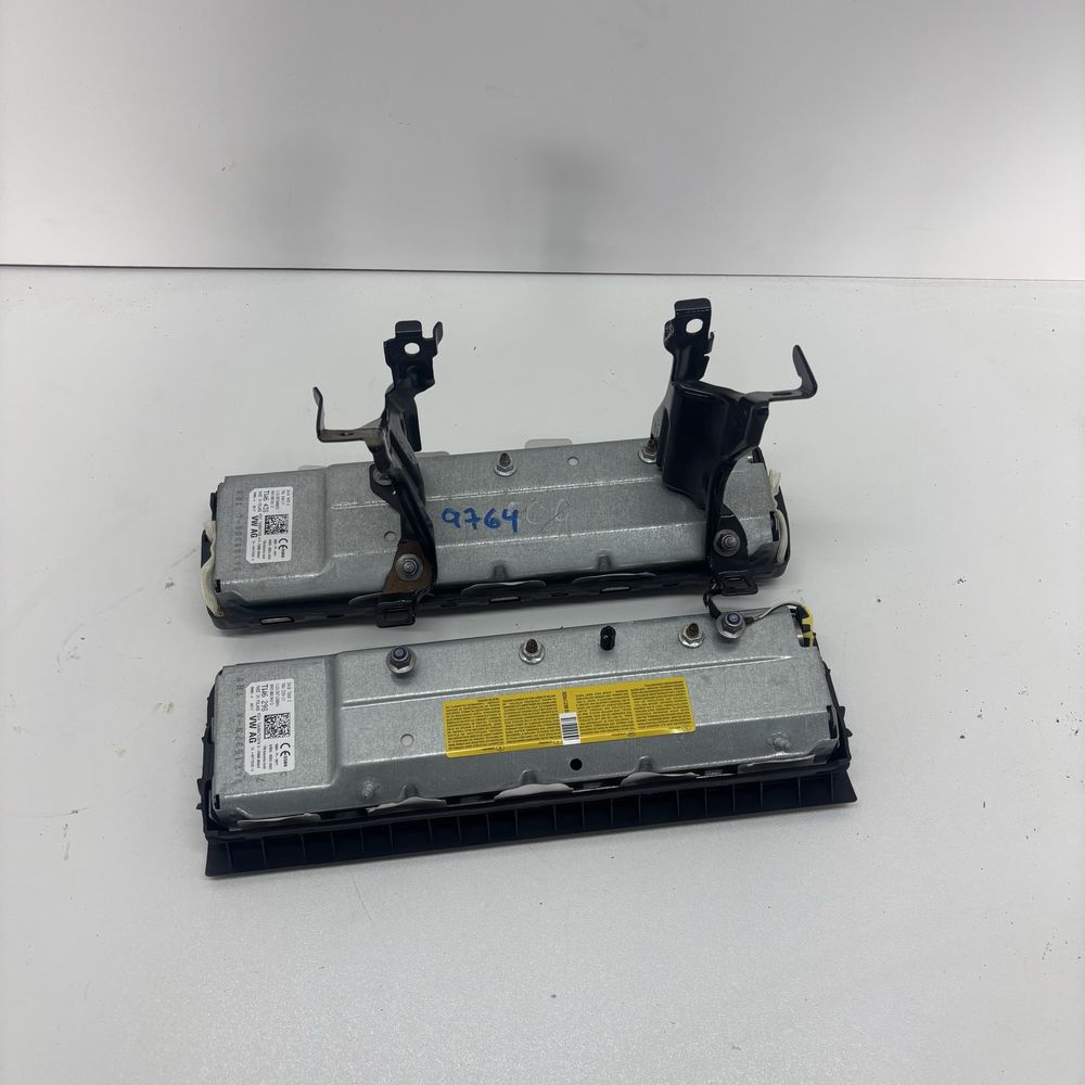 Подушки безопасности в ноги Audi A4 B9 8w airbag A5 F5 S4