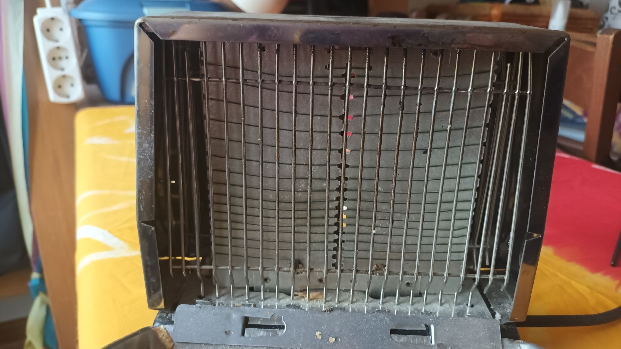 Torradeira vintage, a funcionar perfeitamente