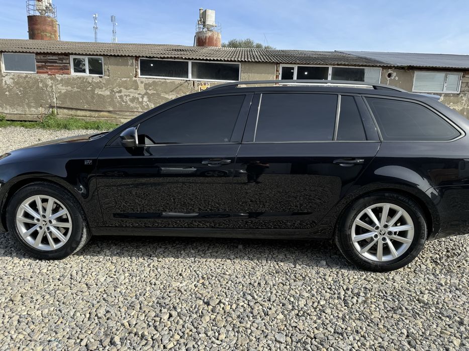 Skoda octavia A7.