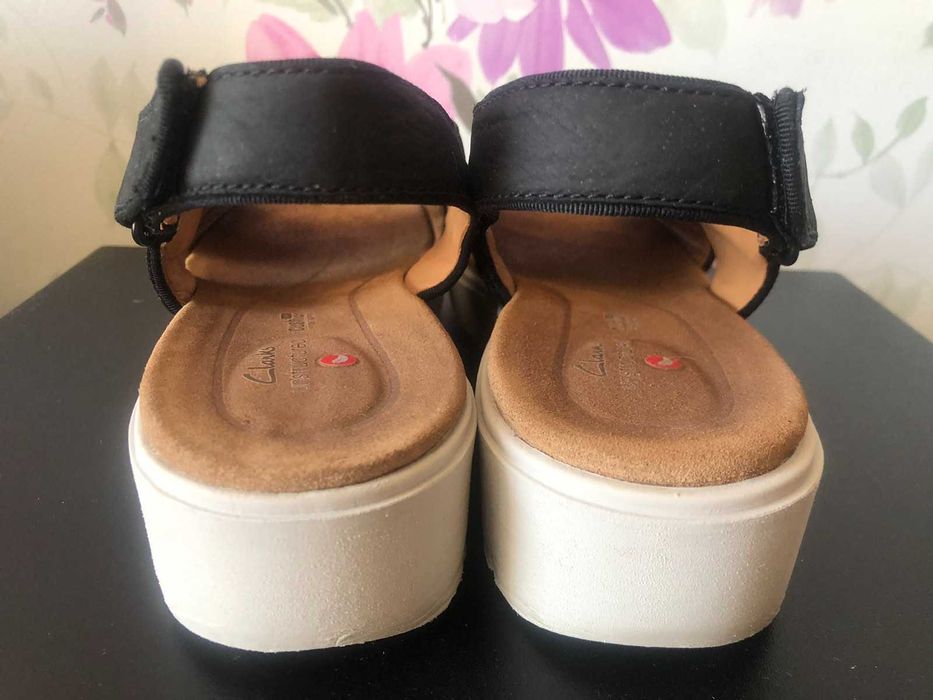 Босоніжки (сандалі) жіночі Clarks р. 40
