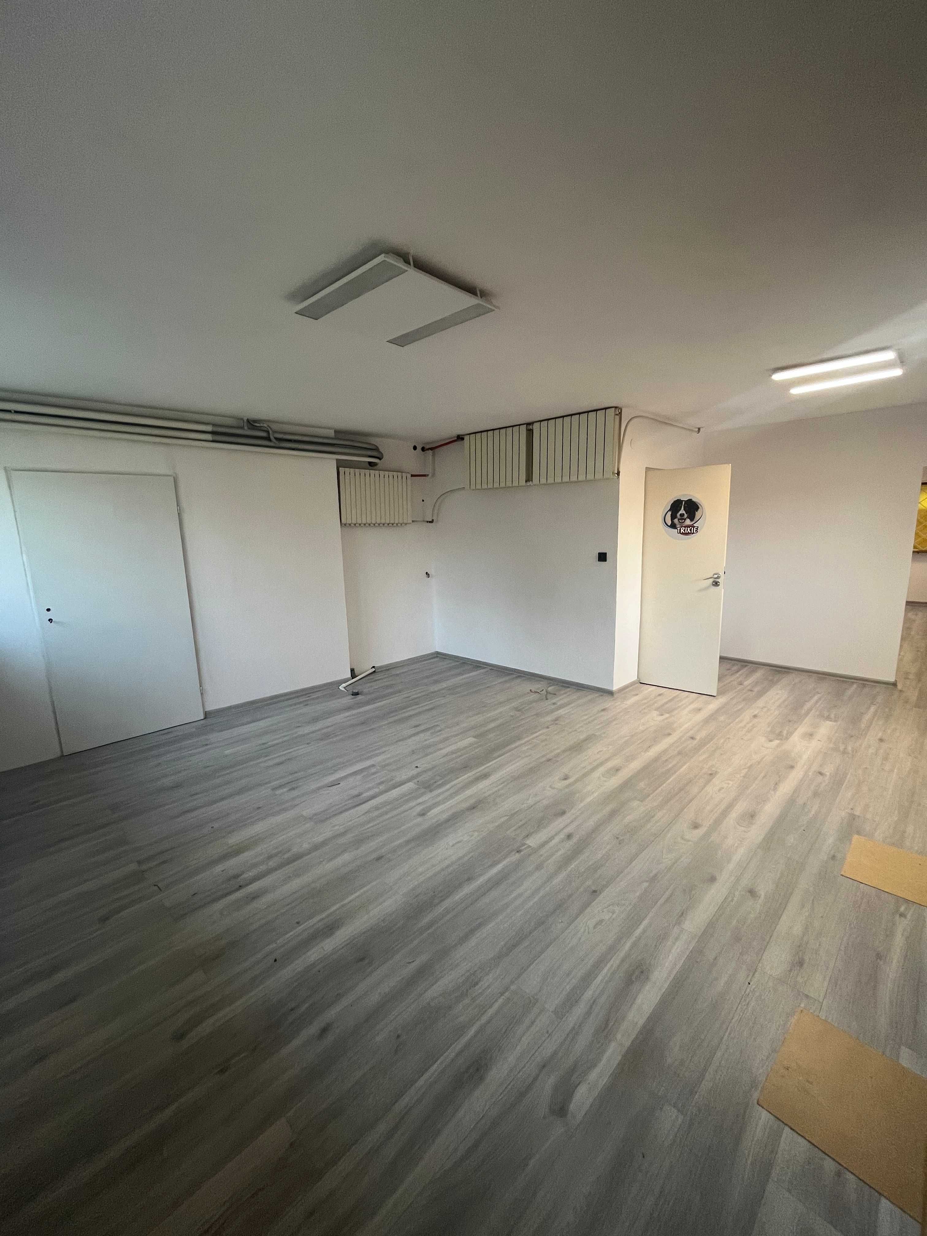 Do  wynajęcia  lokal  42 m2 w  centrum   Kielc.