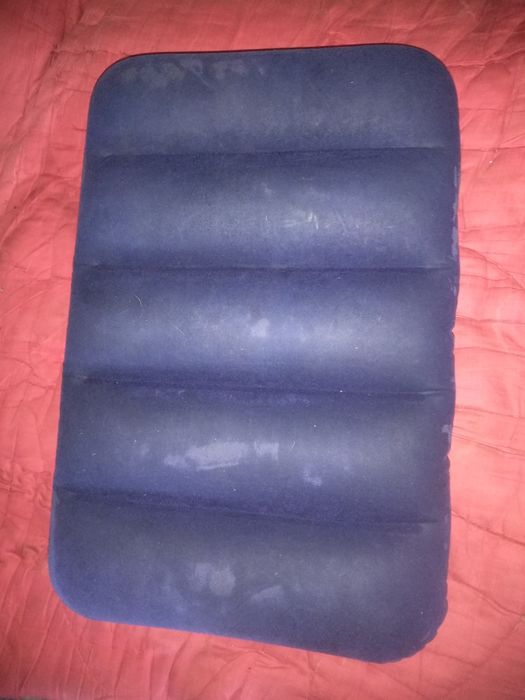 Подушка надувная Intex