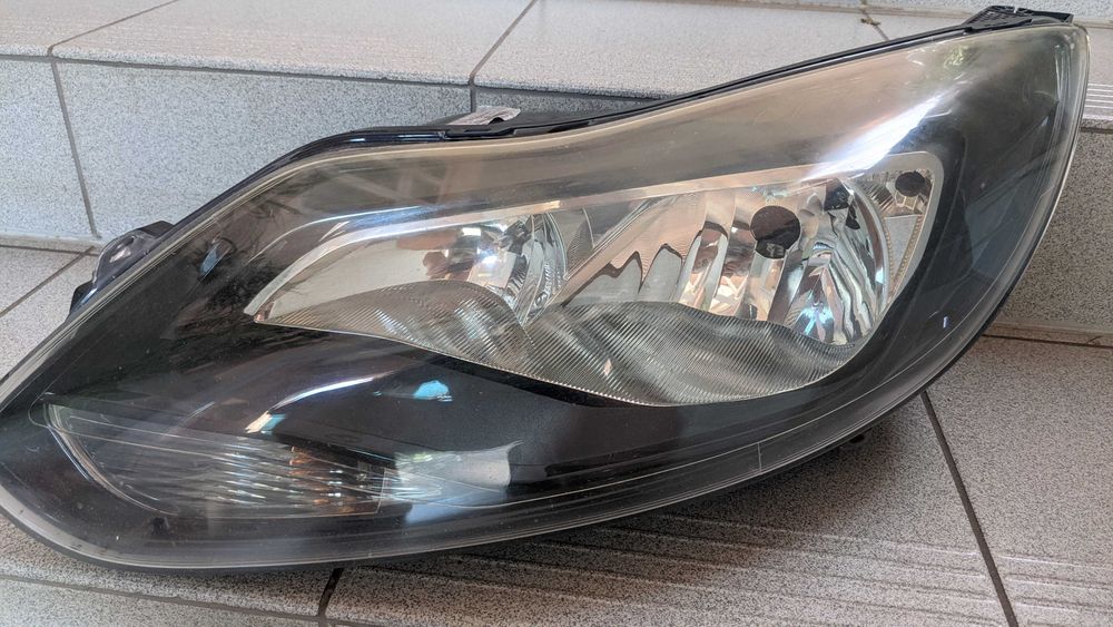 Фокус mk3 заглушка ковпачок фари