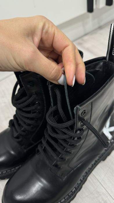 Чоботи ОРИГІНАЛЬНІ karl lagerfeld