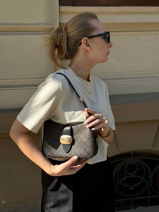 Жіноча шкіряна сумка Coach