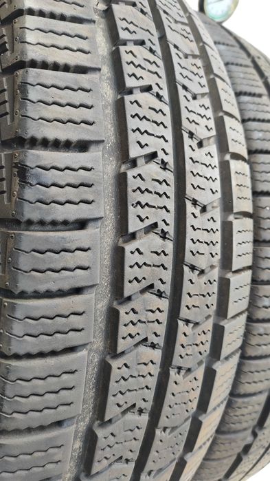 Opony Zimowe 205/75/16C Nexen 6szt 7mm 2023r