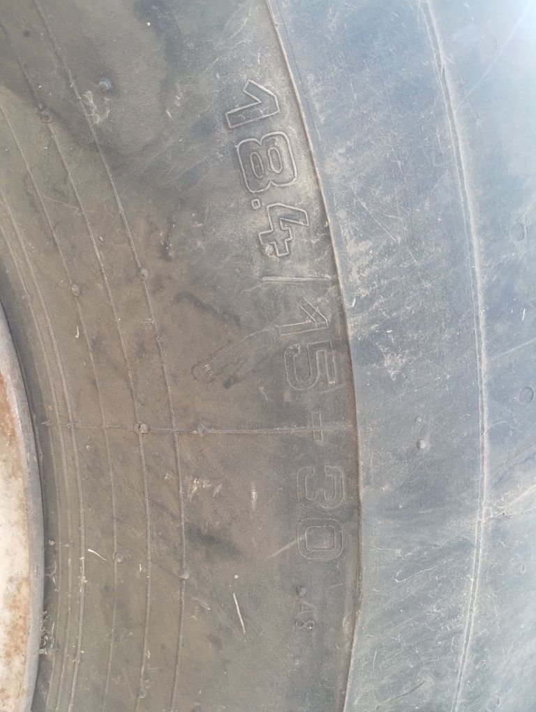 18,4 30r Całe koła z felgami . Ursus 912. I pochodne