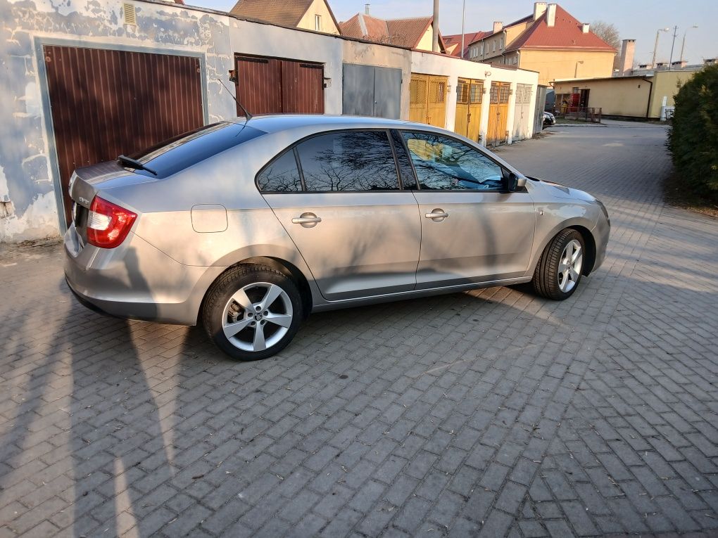 Skoda rapid 1.2 tsi  niski przebieg 117 tyś km