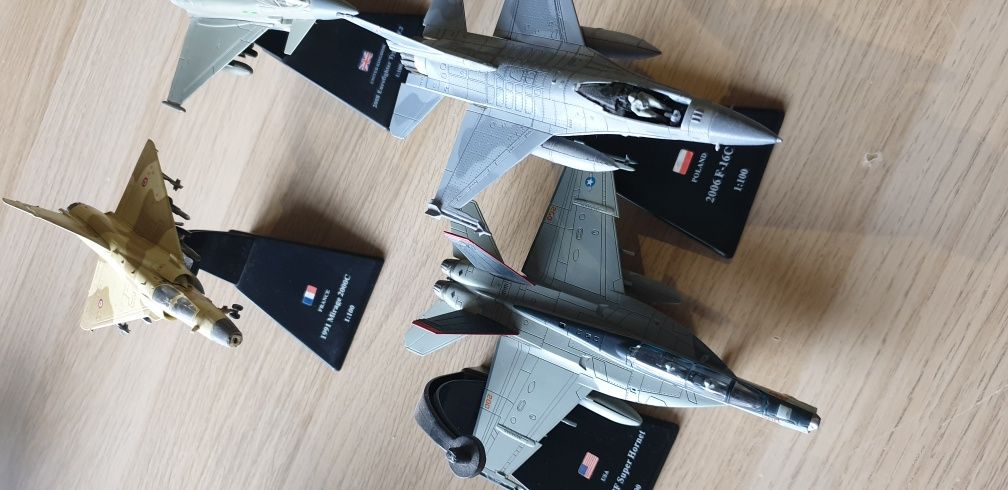 Modele myśliwców 1:100 (metalowo-plastikowe)