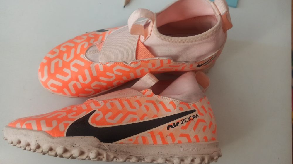 Кросівки-копочки37р  Nike air,та бутси для хлопчика mizuno36