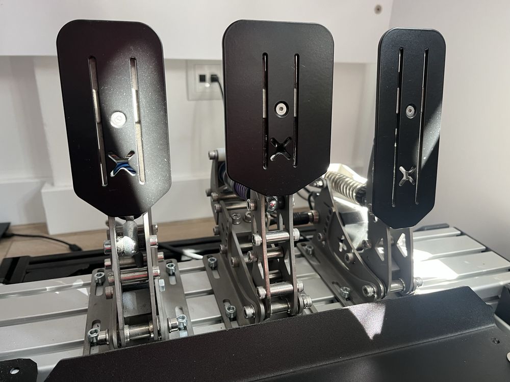 Girro Sim XR Pro, manipulatory nożne, full opcja (moza, fanatec)