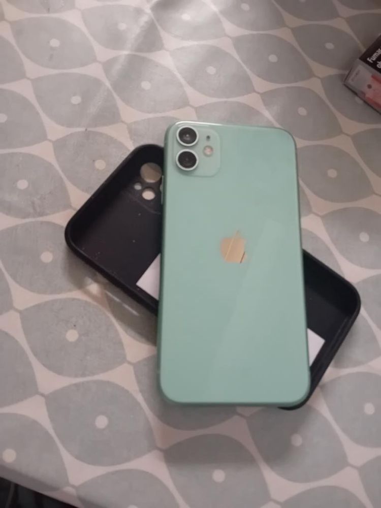 Iphone 11 64gb como novo apenas 3 meses de uso