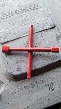 Sanitarny klucz krzyżowy
