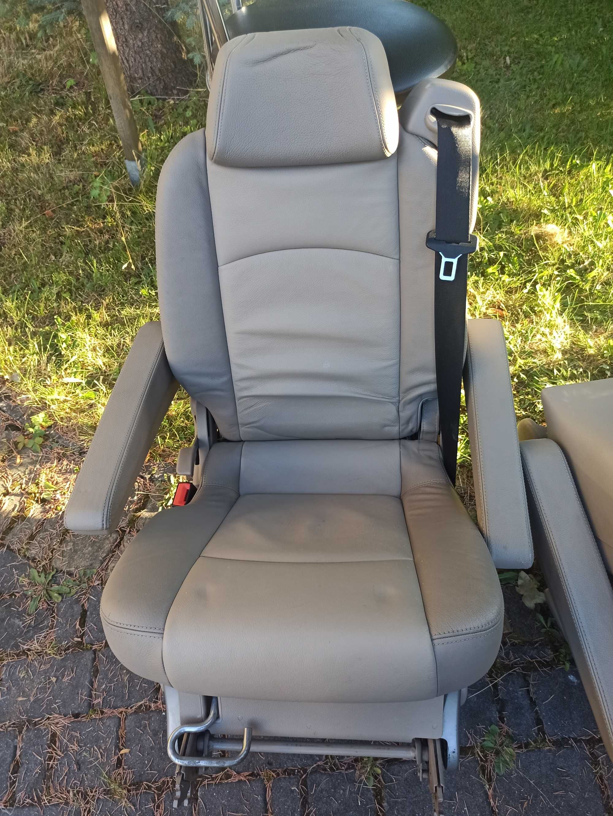 Fotele kapitańskie skóra 4 szt. Mercedes Vito Viano 639 W639 LIFT