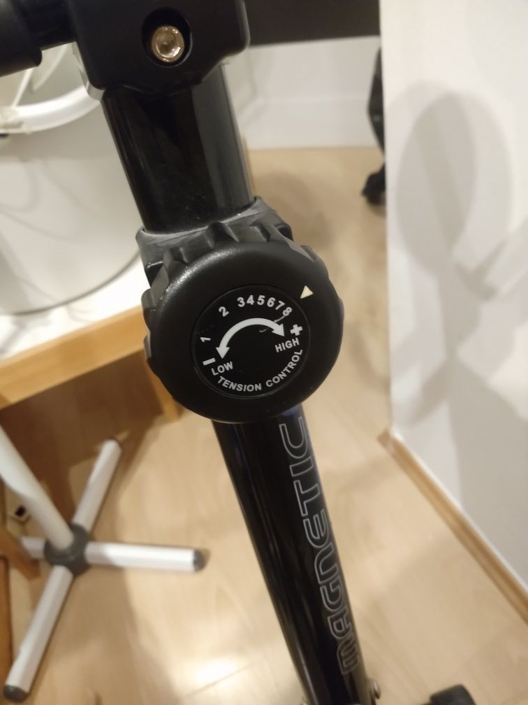 Rower stacjonarny magnetyczny dla osób wysokich