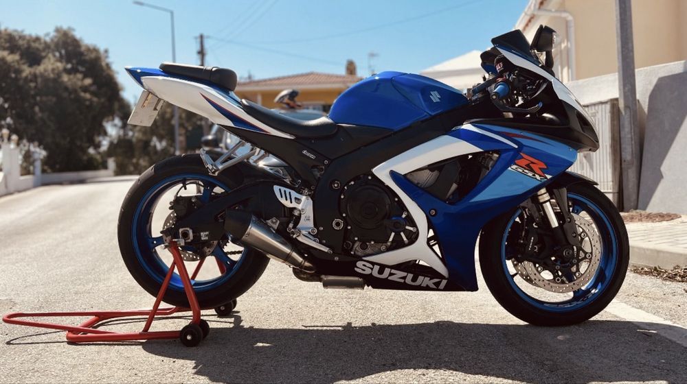 Vendo susuki gsxr 600 k7 25kw Muito bem estimada