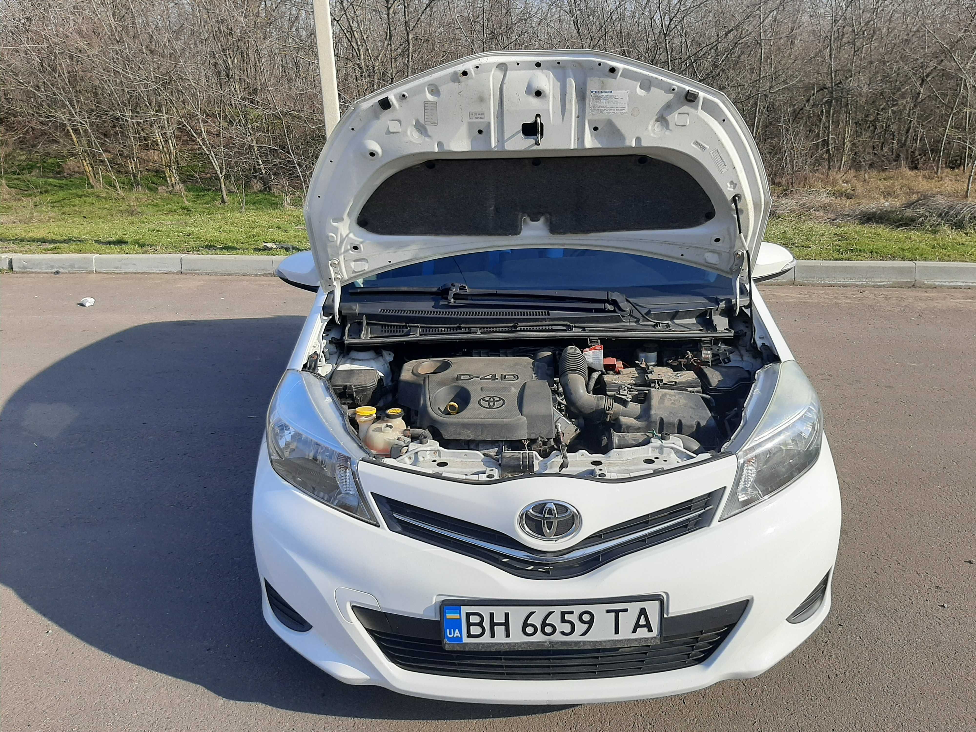 Toyota Yaris 2012 рік 1.4 tdi, двигун D-4D