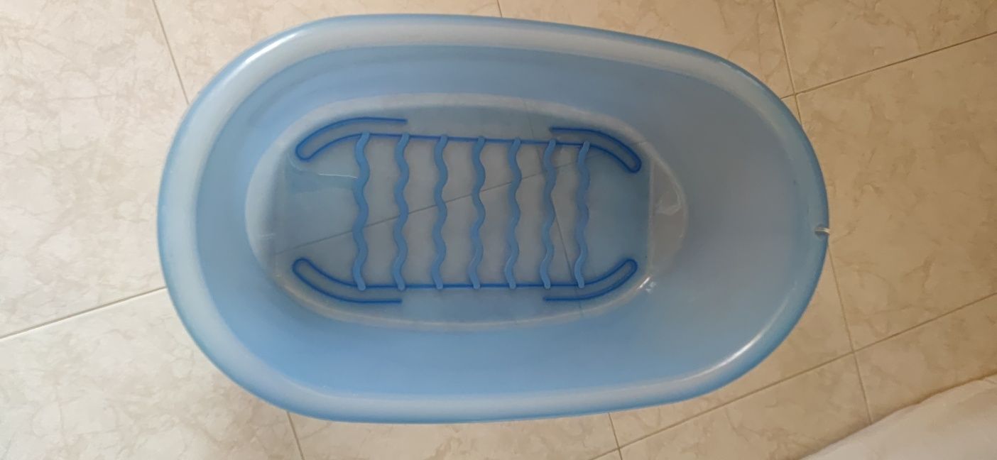Banheira para bebê azul bebê