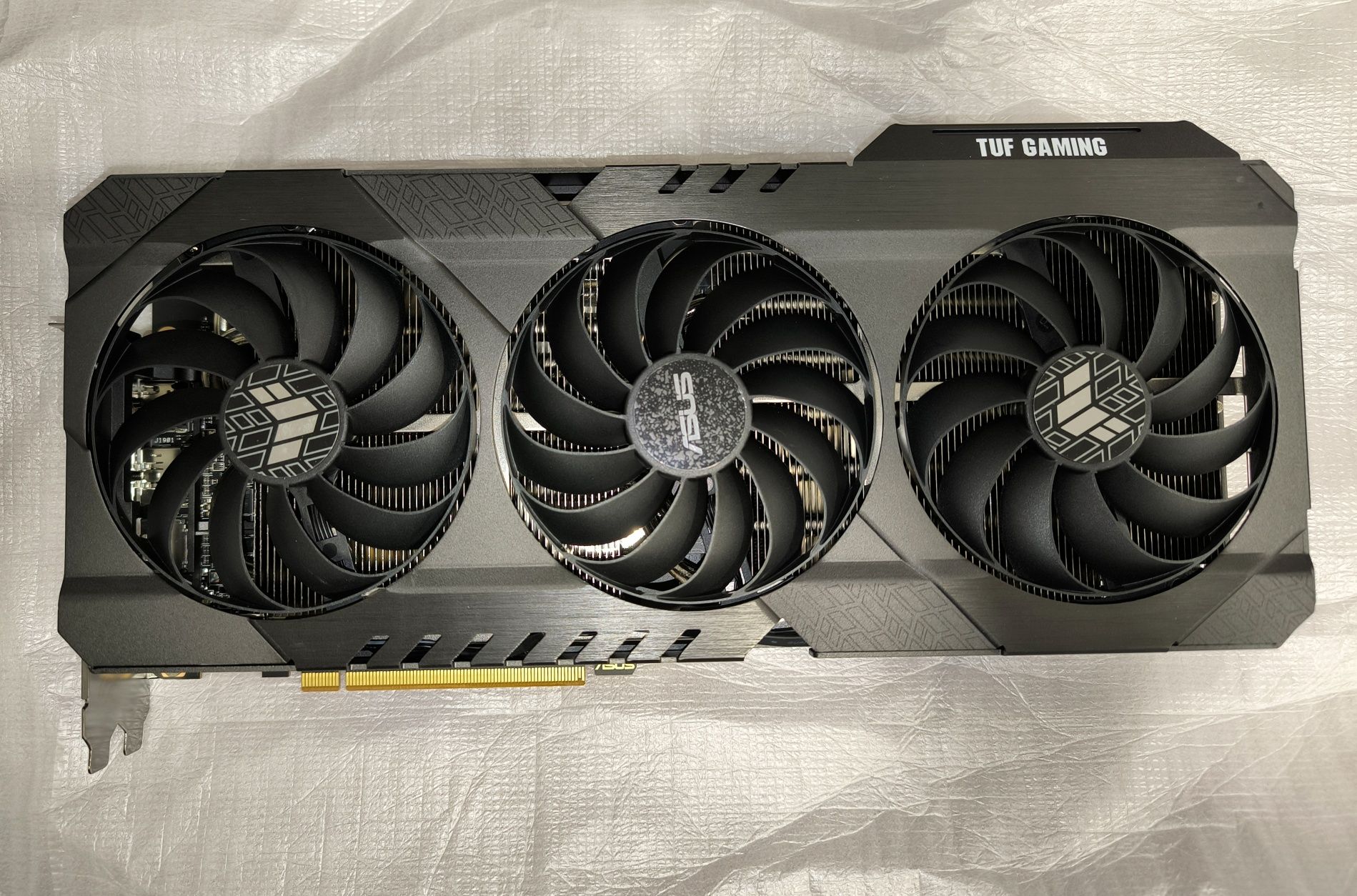 ASUS TUF Gaming Radeon™ RX 6950 XT OC Edition 16GB GDDR6