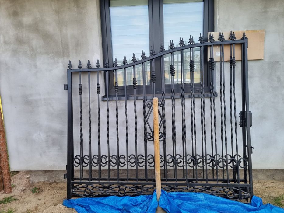 Brama wjazdowa w idealnym stanie