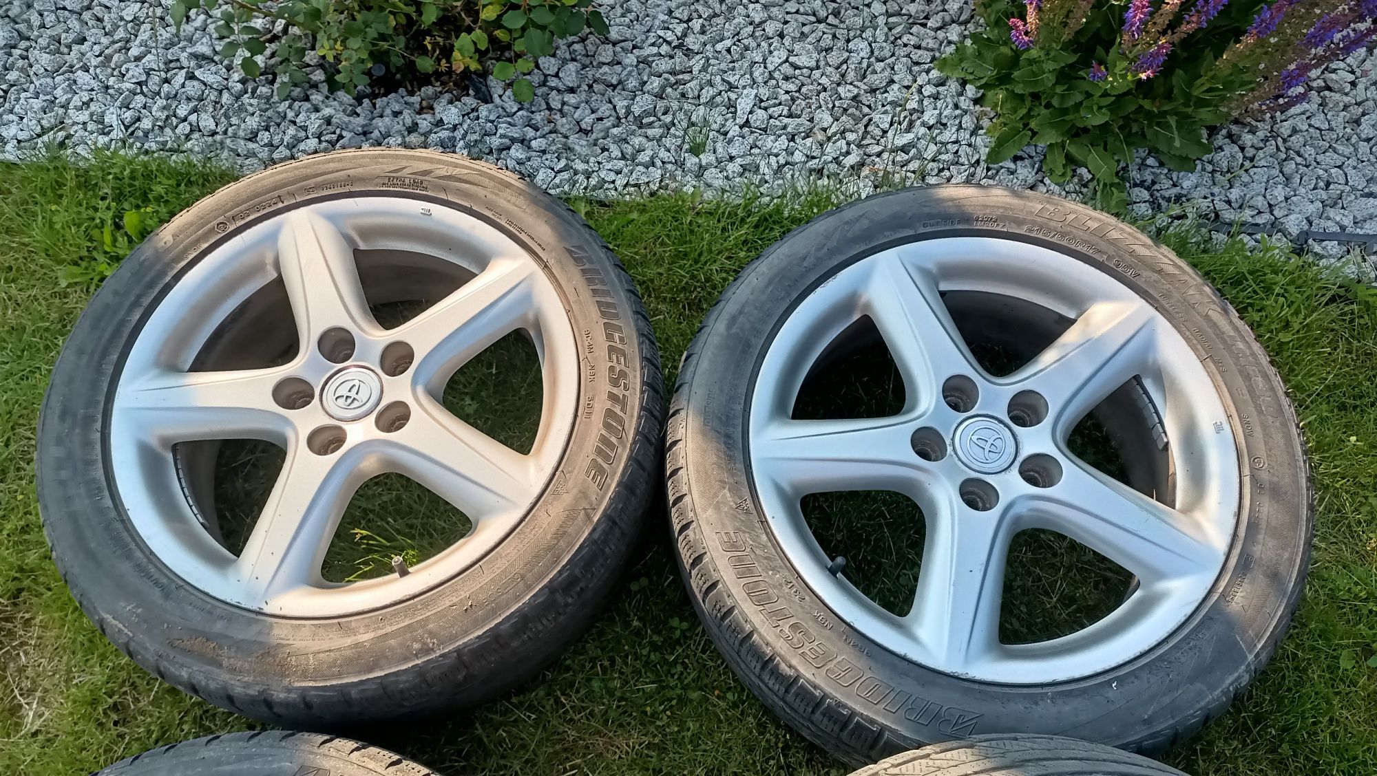 Koła zimowe felgi 17 5x114,3 et45 Toyota 215/50/17
