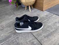 Buty czarne białe zamszowe klasyczne Nike