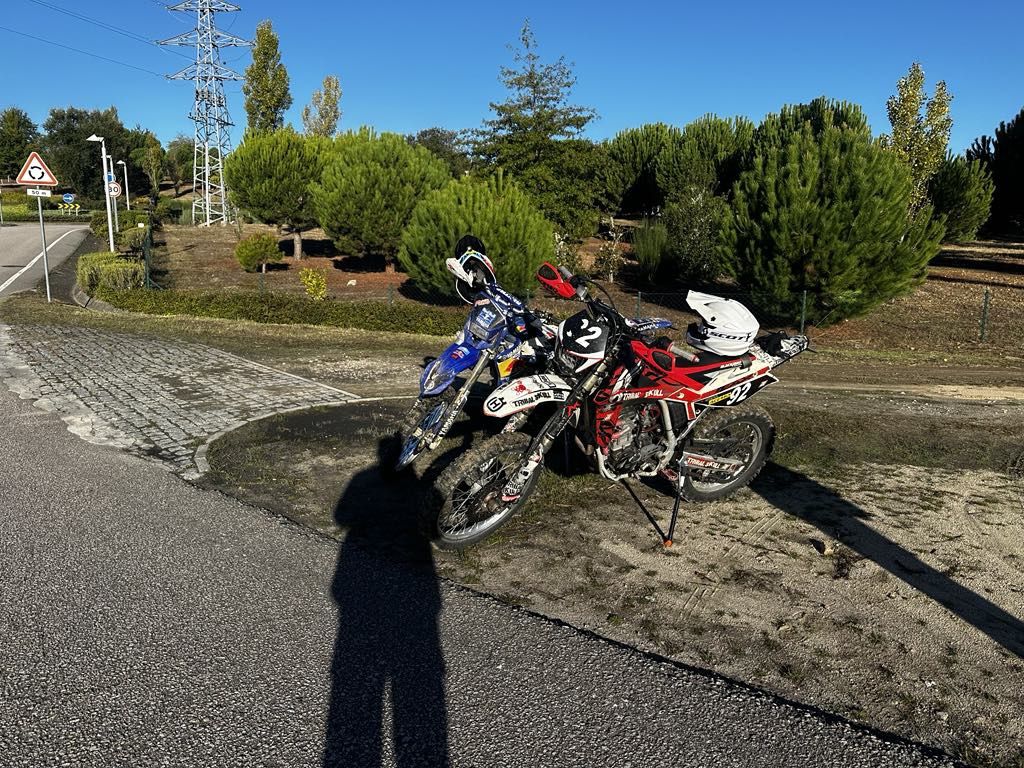 Wr400f matrículada e husqvarna te 250 matriculada