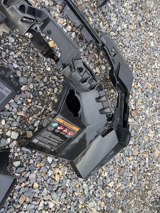Plastiki owiewki osłony obudowy boczek Polaris sportsman xp  1000S gri