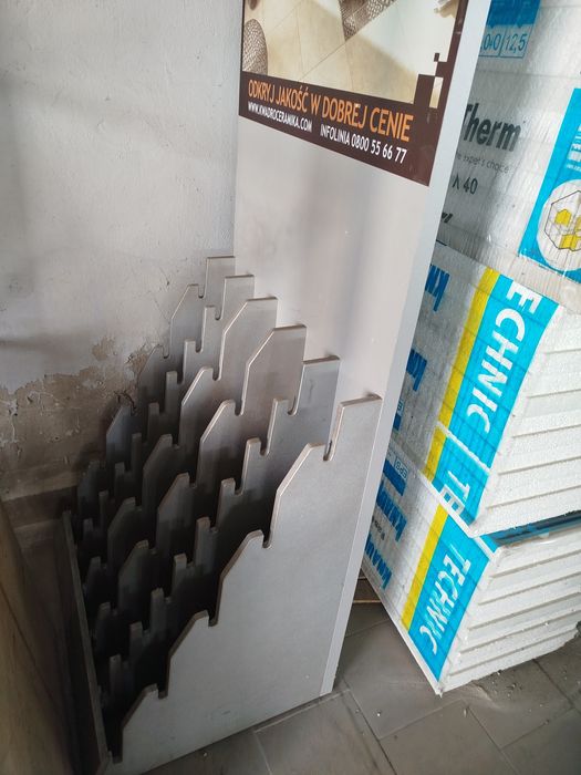 Za darmo PŁYTY MDF WIÓROWE biurka / szafy ekspozytory