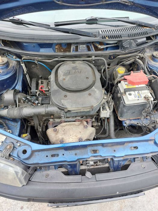 Posiadam czesci fiat punto 2   1.2 8v  5d