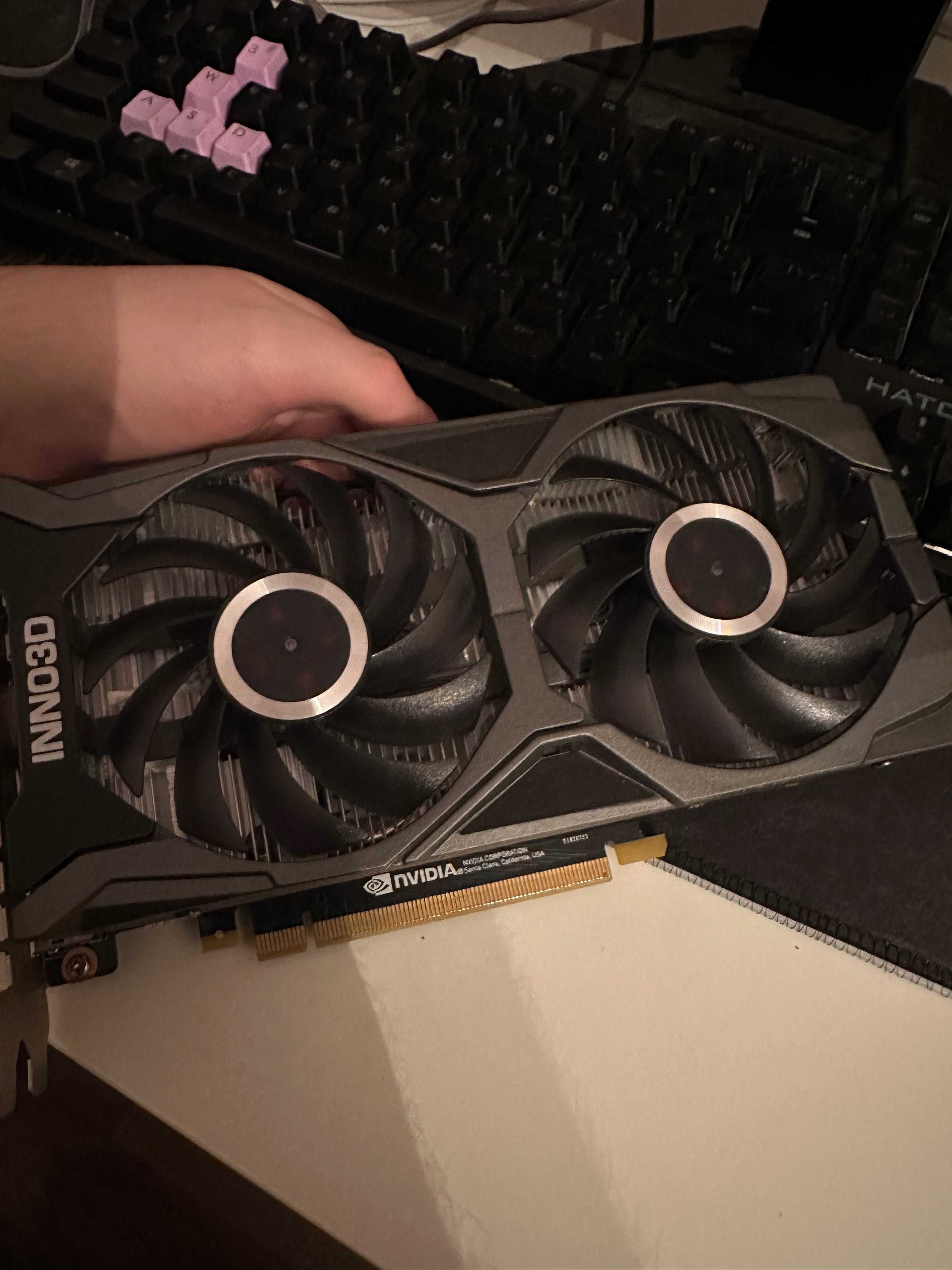 Відеокарта inno3d RTX 2060 super 8gb/256bit GDDR6 samsung