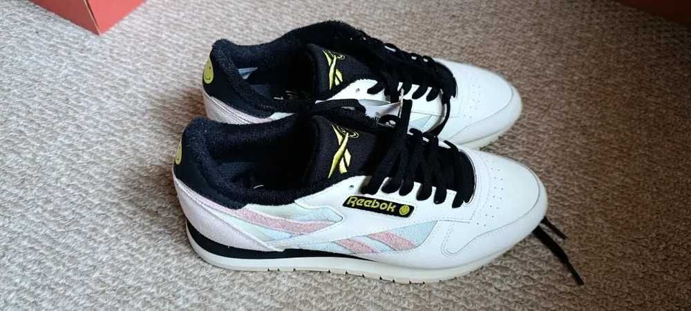 Кроссовки Reebok Smile