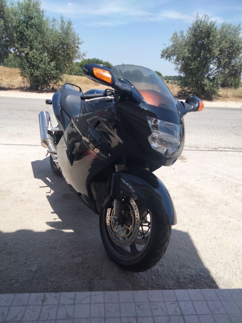CBR 1100 XX Super Blackbird injeção rigorosamente impecável de tudo!