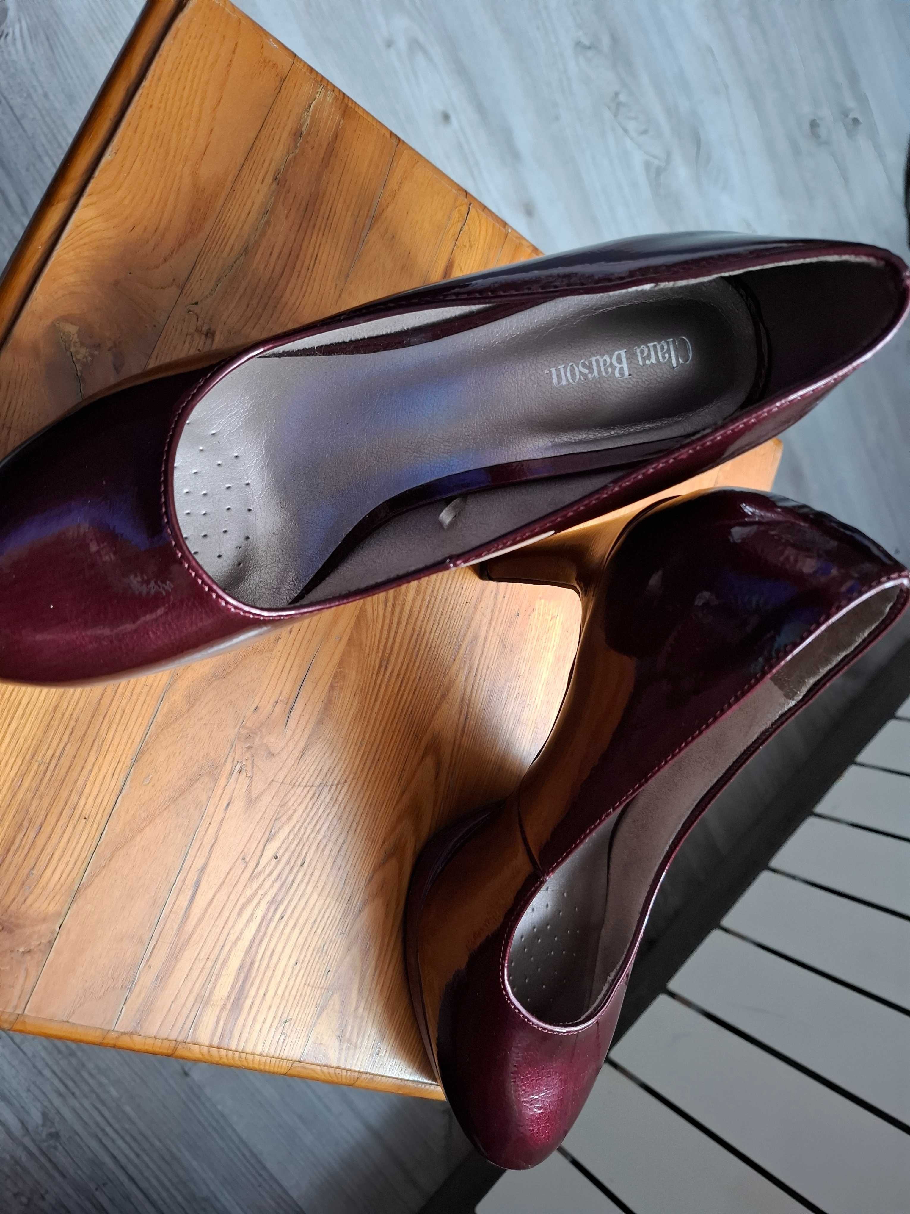 Buty na obcasie  bordowe