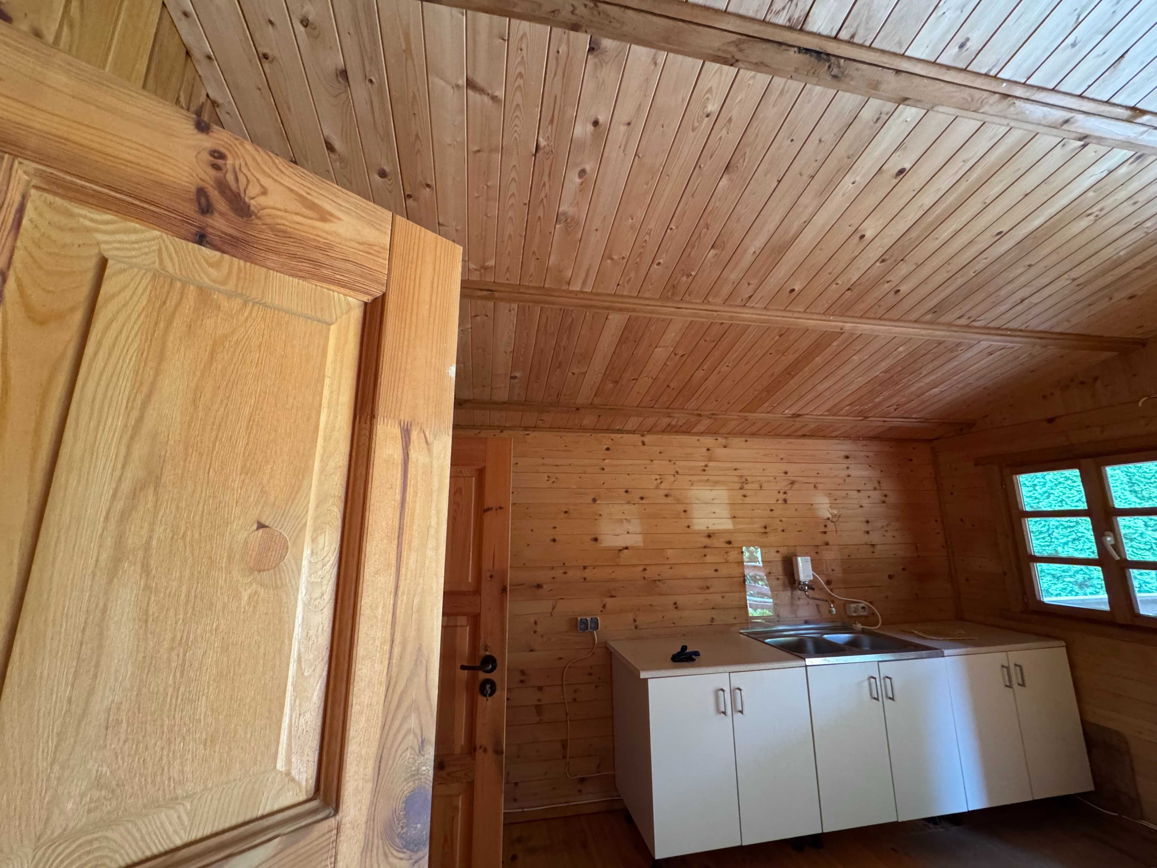 Domek drewniany za zabranie