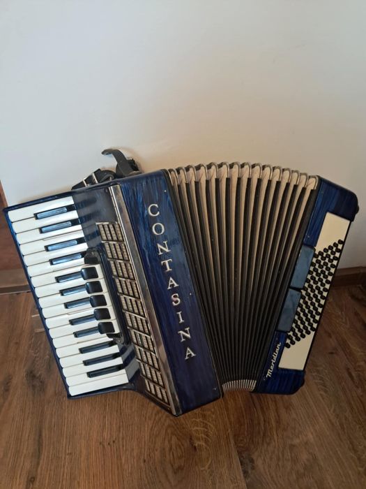 Akordeon Weltmeister Contasina