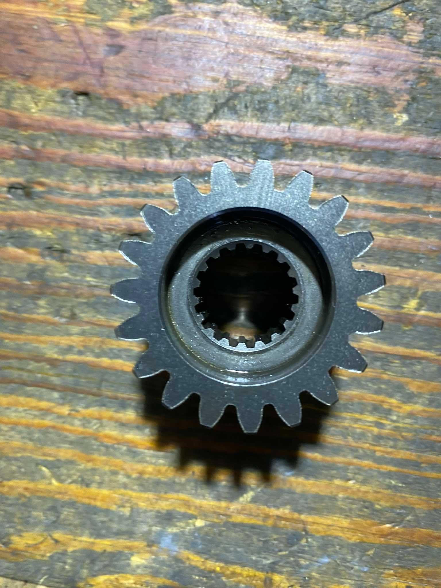 zebatka tryb walu napedu kosza kosz wal Suzuki rmz 250 r 10-23